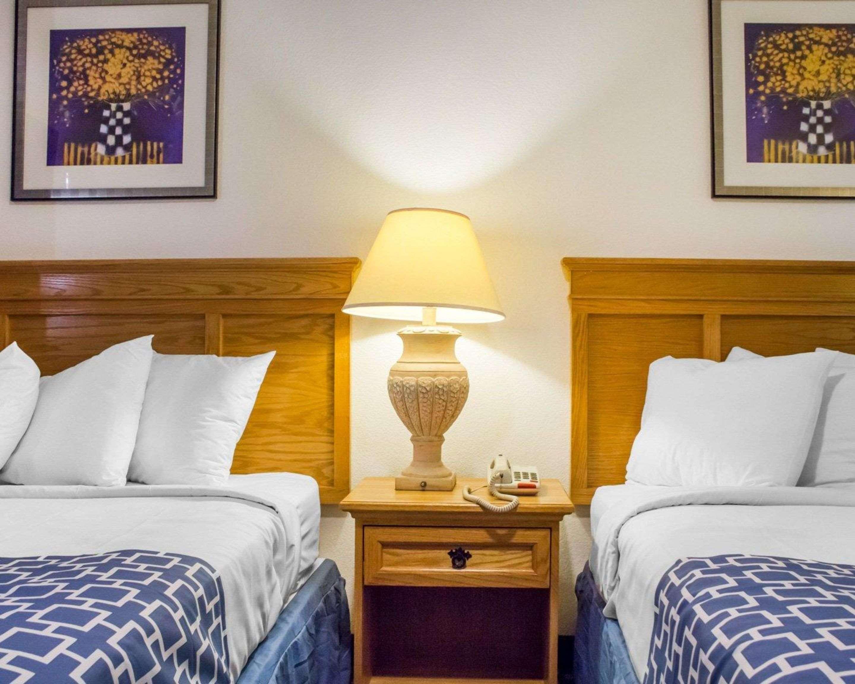 Rodeway Inn Old Town סקוטסדייל מראה חיצוני תמונה