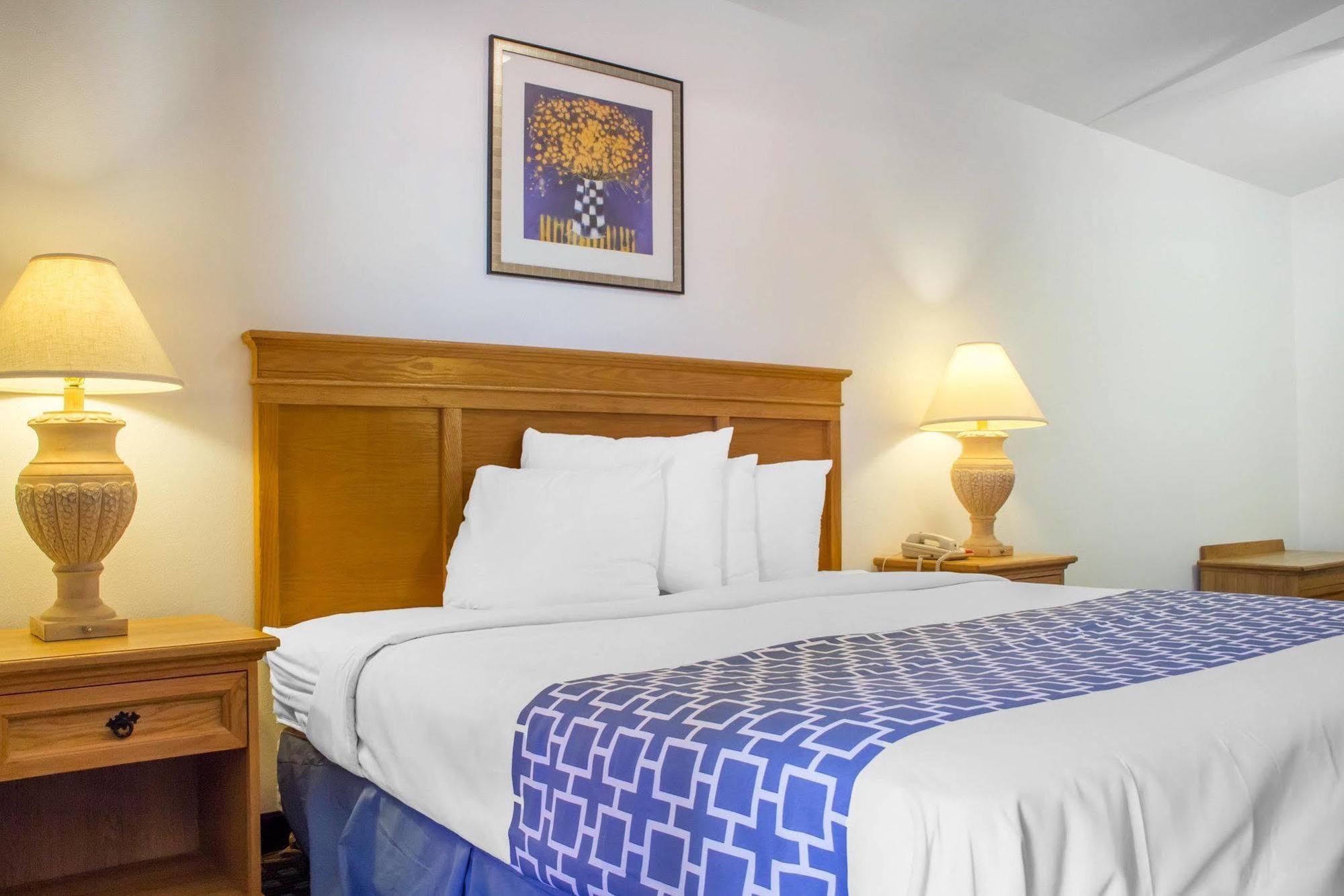 Rodeway Inn Old Town סקוטסדייל מראה חיצוני תמונה